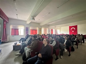 Elektronik ve Otomasyon Bölümü'nde Oryantasyon Toplantısı Düzenlendi